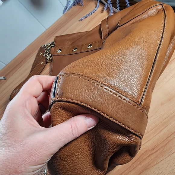 Michael Kors Hobo Brown Leather Bag with Gold Accents - Picture 6 of 13